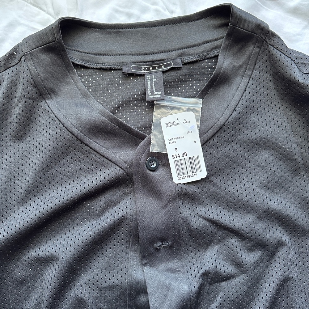black plain jersey